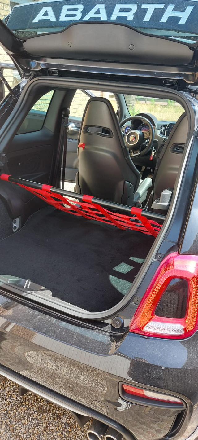 Abarth 500/595/695 – Achterstang inclusief net
