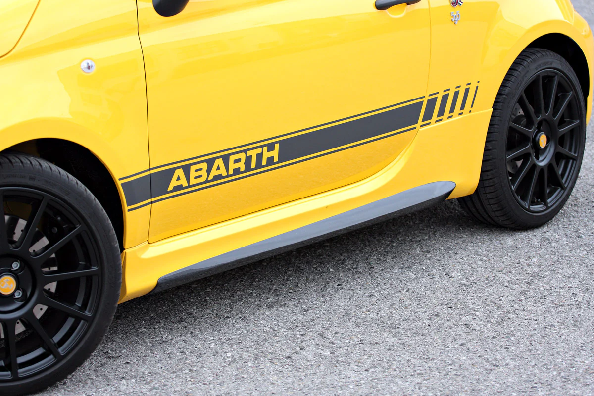 Abarth 500/595/695 – Carbon sideskirts