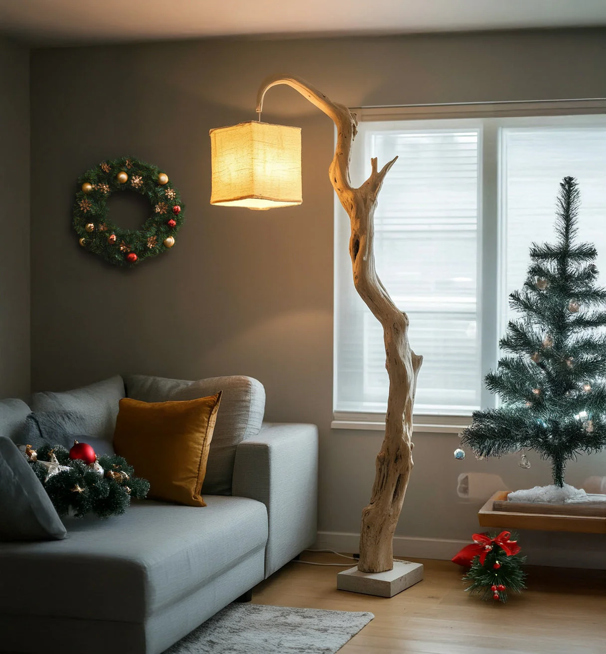 Natuurlijke Driftwood Vloerlamp – Houten Staande Lamp met Stoffen Lampenkap, Rustiek Woonkamerdecor