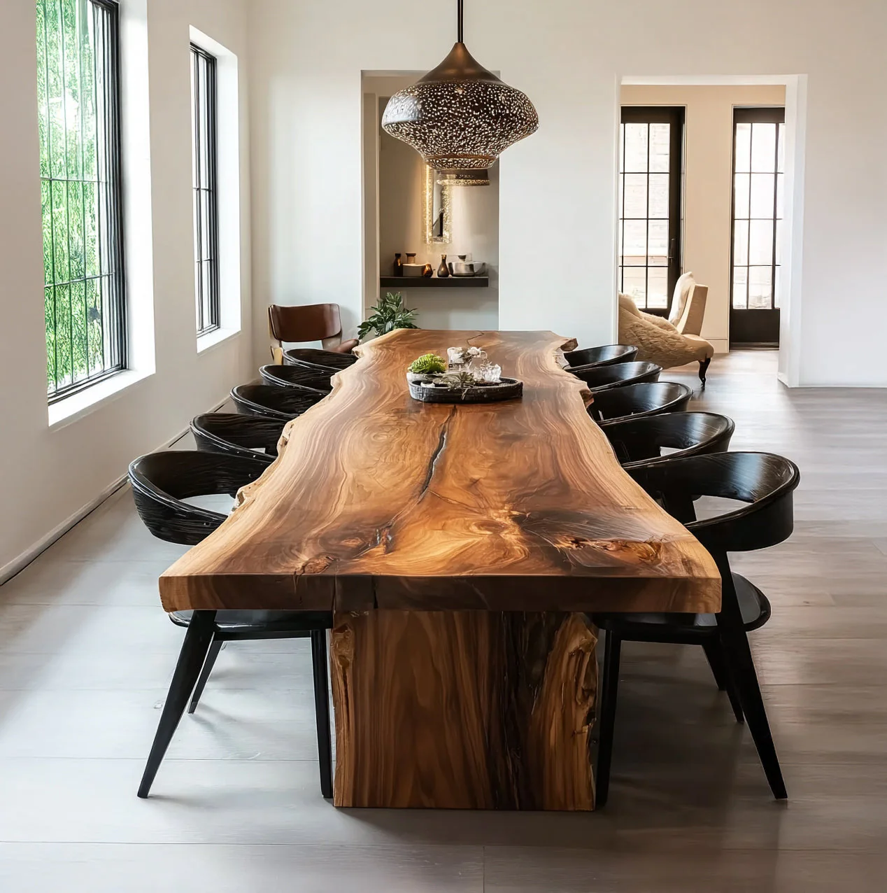 Handgemaakte Live Edge Houten Eettafel – Premium Massief Houten Platte met Natuurlijke Organische Vorm